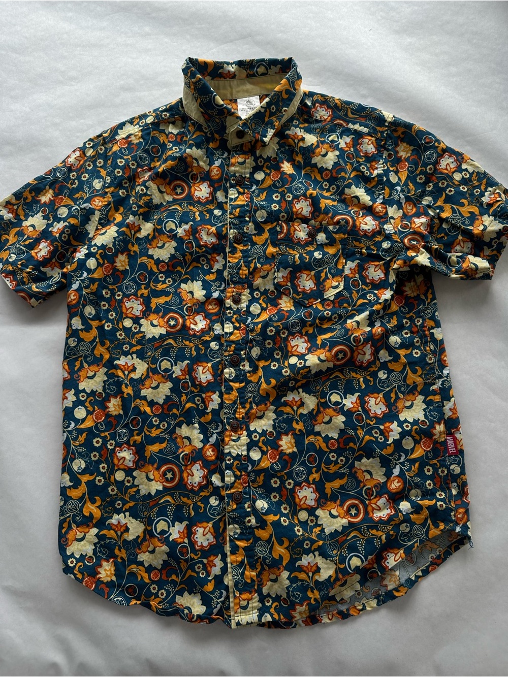 Disney Avengers Men's Woven Floral Blue Short Sleeve Button-Up Shirt Size M